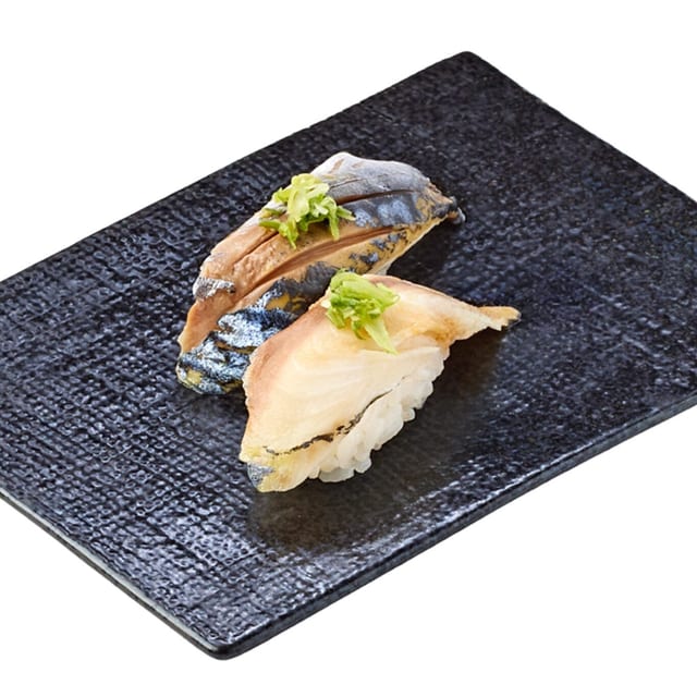 Saba [Mackerel] Nigiri (2pcs).