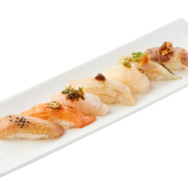 Aburi Sushi [Seared Sushi] (7pcs).