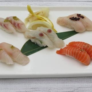 Japanese Fish Combo (10pcs nigiri)